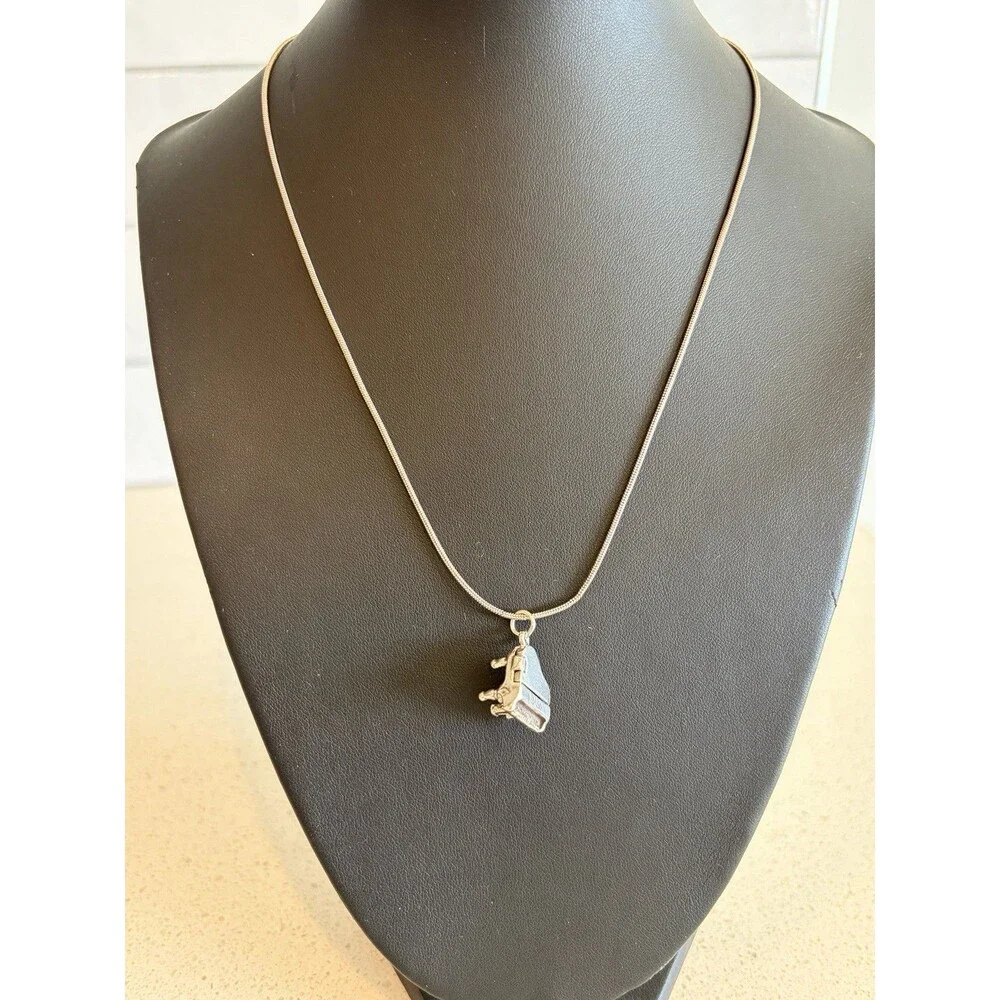 925 Sterling Silver  Vintage Petite Grand Piano Motif Necklace Pendant (OPENS)